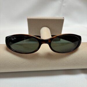 Ladies Ray Ban sunglasses, tortoise shell frames